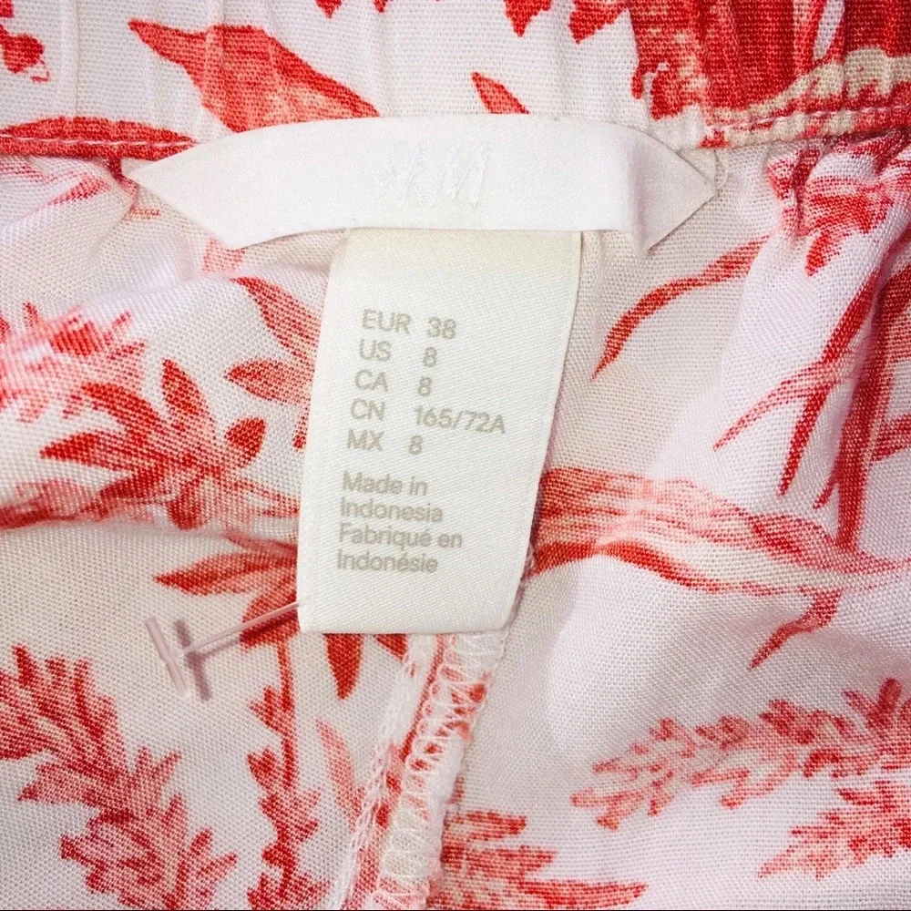 H&M size 8 floral paperbag vacay summer shorts